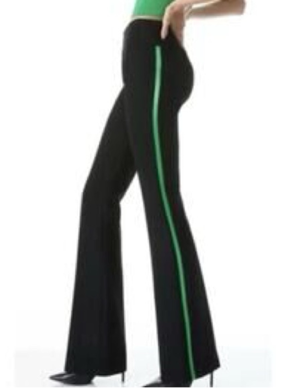 LIKE NEW Alice + Olivia Bootcut Pant in Black/Green Garden - Size 12